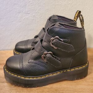 New !!!Dr. Martens Devon Flower Platform Womens Size 11